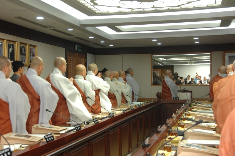 2010.07.06_교구본사 주지회의 2차 (5)